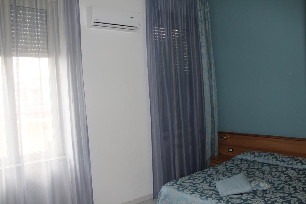 Hotel Santa Marta Поццуолі Номер фото