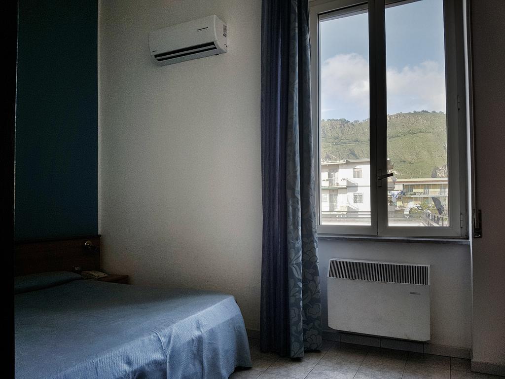 Hotel Santa Marta Поццуолі Екстер'єр фото